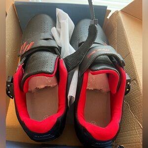 Kyedoo spin shoes new in box with Peloton cleats. Size 46. Men's 11